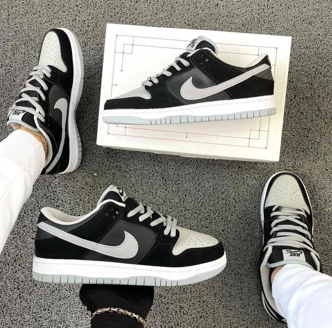 AIR JORDAN