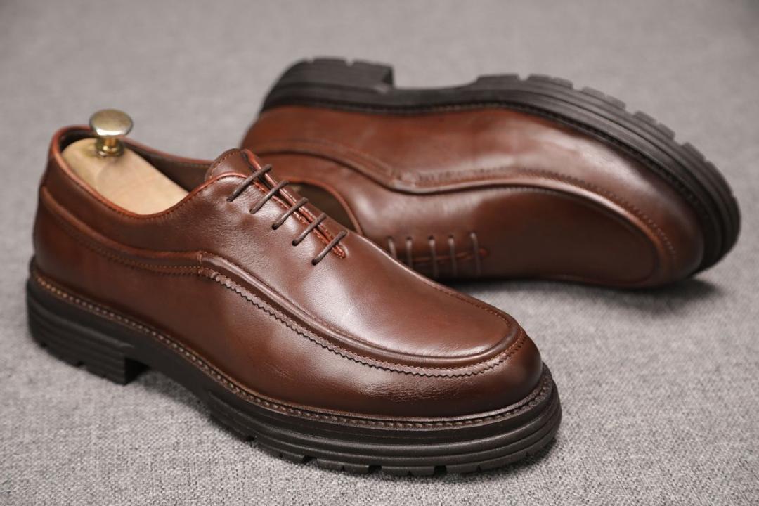 SOULIER EN CUIR
