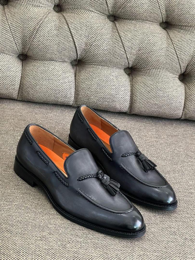 SOULIER EN CUIR