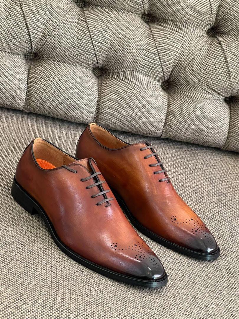 SOULIER EN CUIR