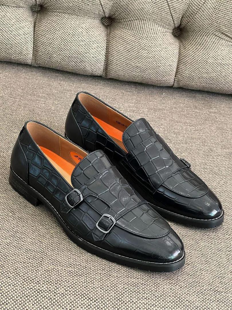 SOULIER EN CUIR