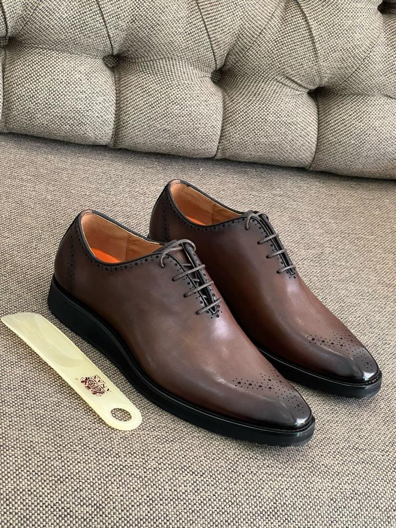 SOULIER EN CUIR