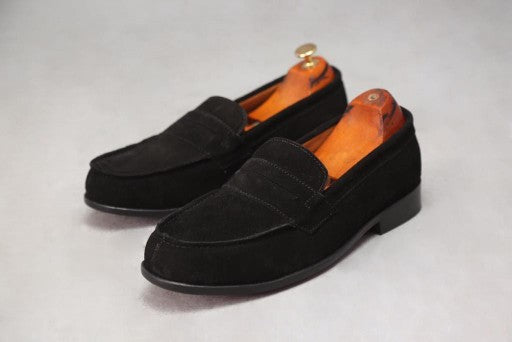 mocassin