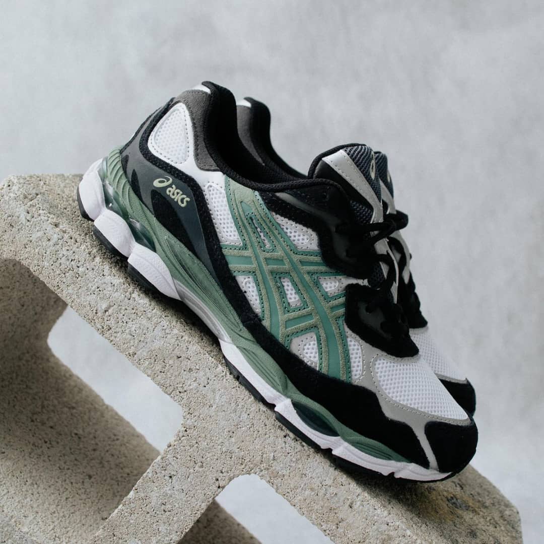 ASICS SPORT
