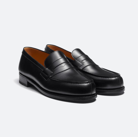 mocassin